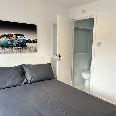 Hotel 93 West Road à Londres Extérieur photo