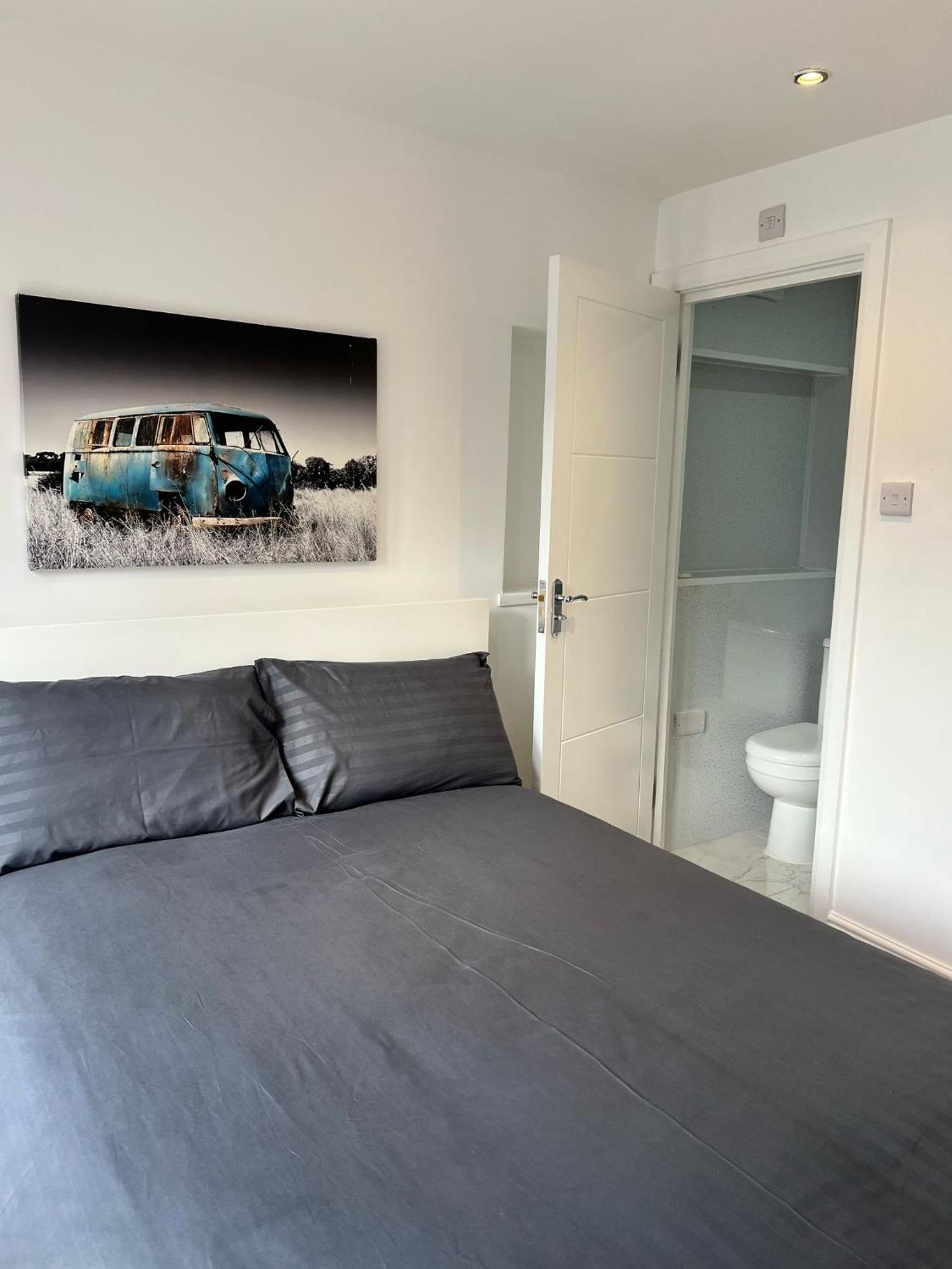 Hotel 93 West Road à Londres Extérieur photo